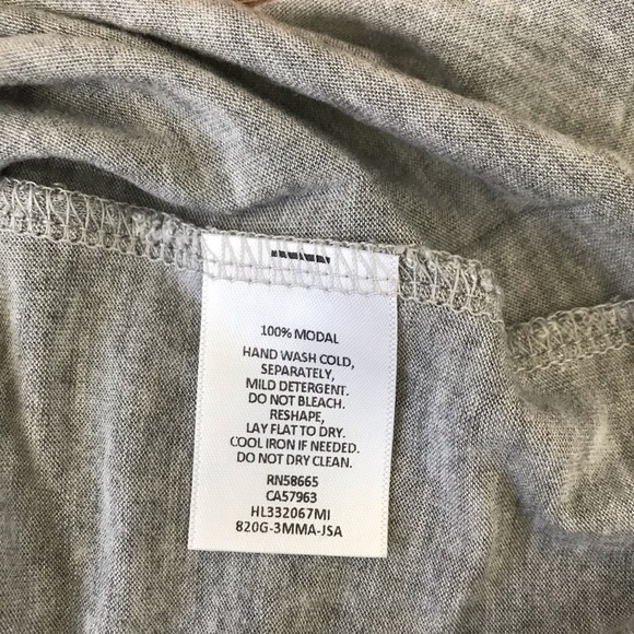 Trouve Grey V Neck Basic Tee - Picture 3 of 4